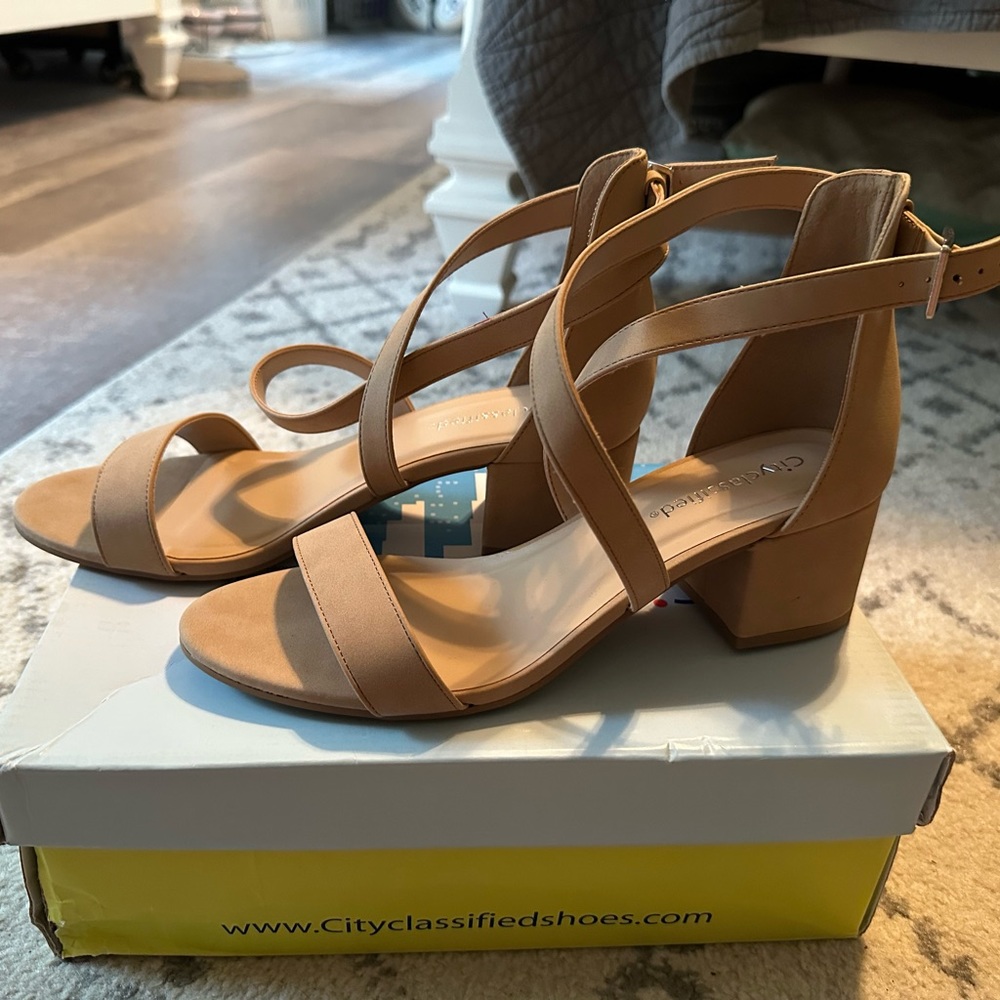NWOT Cityclassified Nude Low Heels with Straps